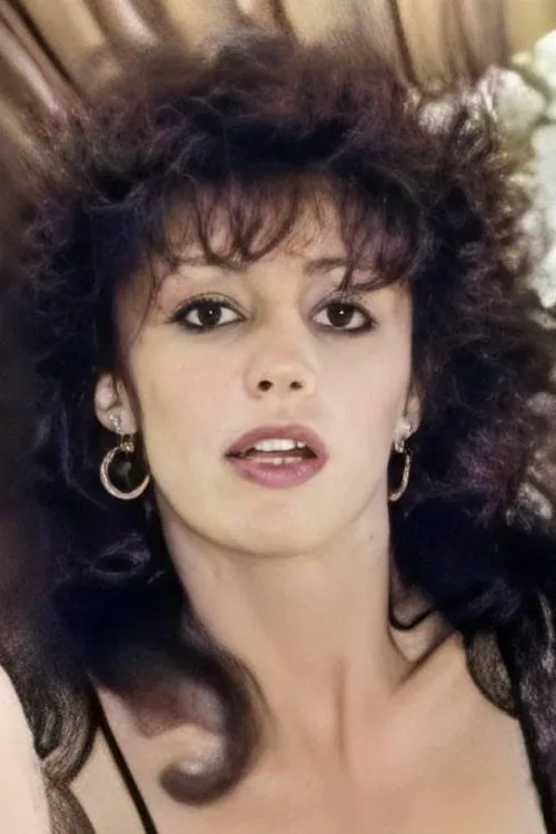 Tanya Lawson interpretando a 