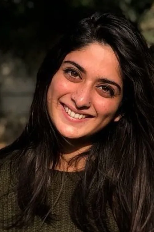 Tanya Maniktala — personaje: Rumi