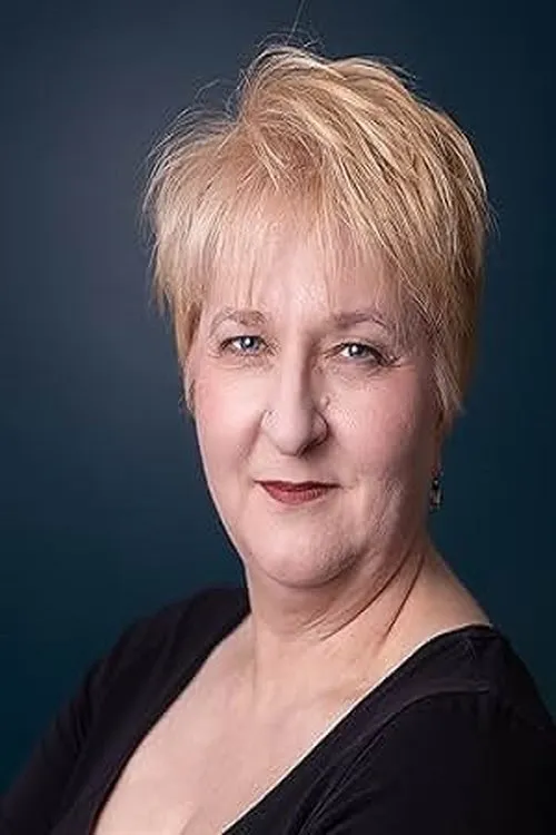 Bridget Opfer ha trabajado con Tanya Saari en 1 ocasiones