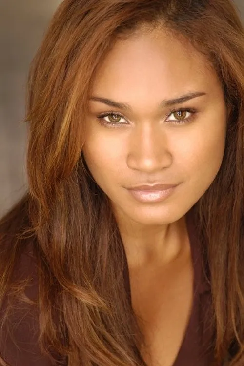 Tara Wilson interpretando a 