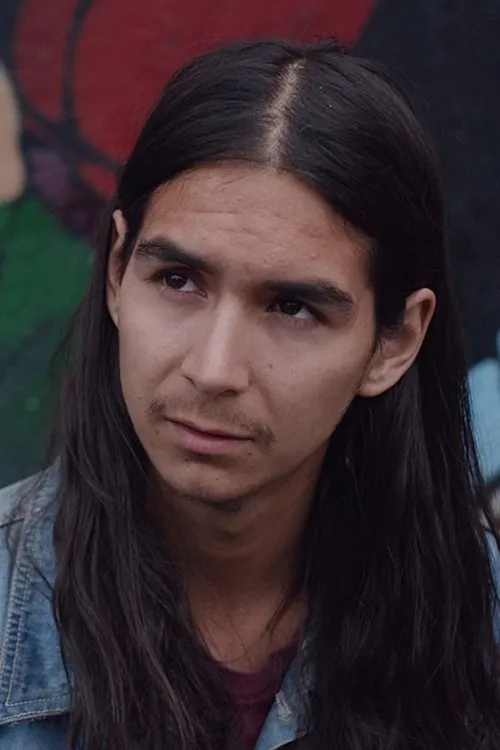 Taran Kootenhayoo interpretando a Niki