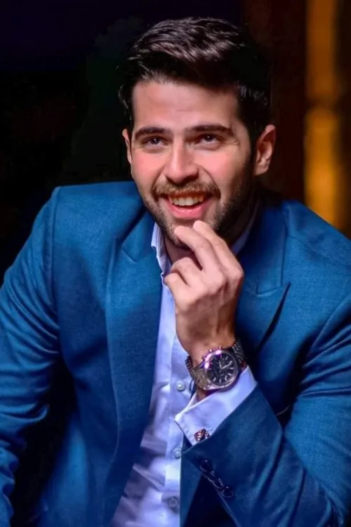 Tarek El Ebiary — personaje: ????