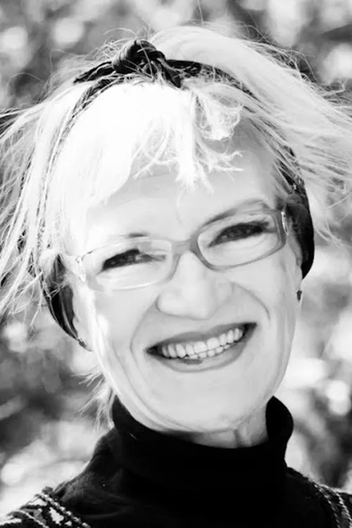 Tarja Siimes interpretando a Esteri