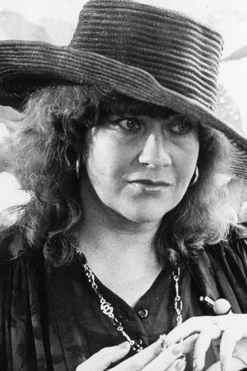 Hannele Lauri ha trabajado con Tarja-Tuulikki Tarsala en 6 ocasiones