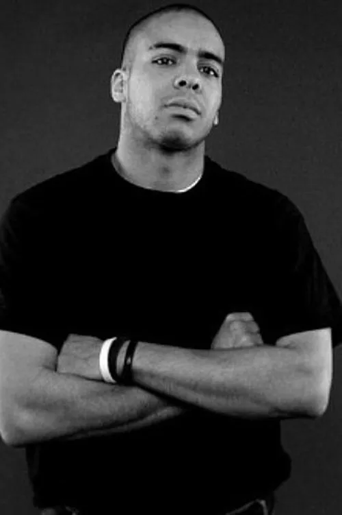 Tarubi interpretando a Vittorio