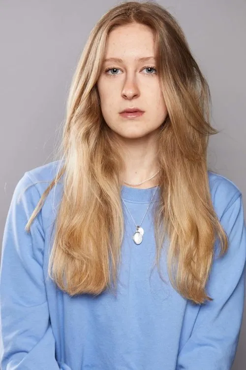 Tash Chant interpretando a Young Nic