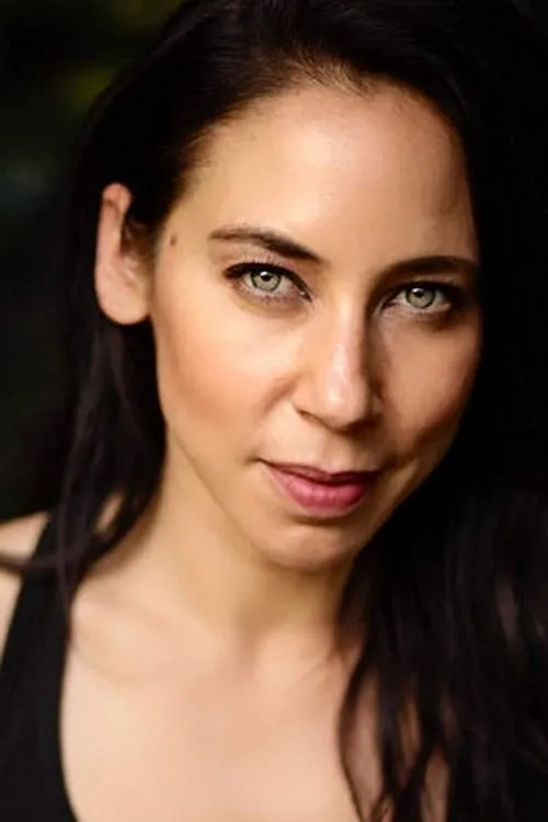 Tasha Tacosa interpretando a Alexus Morales / Lexi Moran