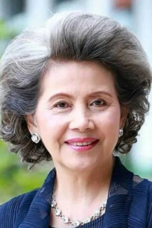 Manop Aussawathep ha trabajado con Tassawan Seneewongse en 1 ocasiones