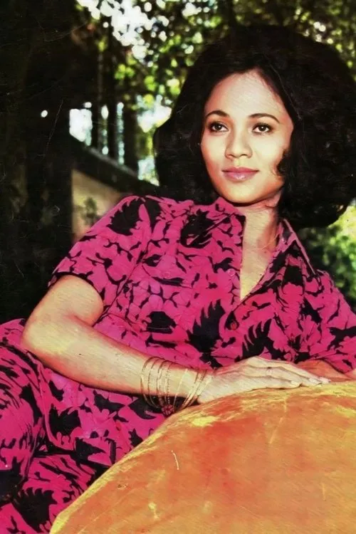 Tatiek Tito interpretando a 