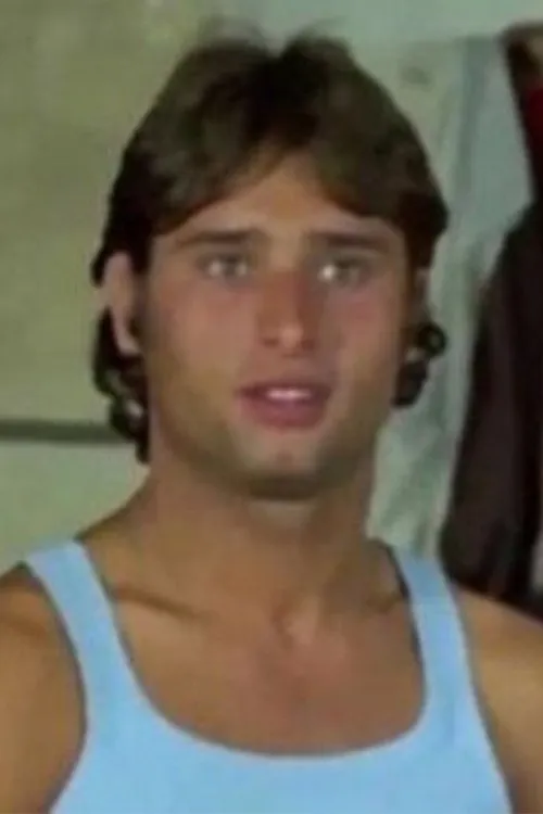 Semra Özdamar ha trabajado con Tayfun Akalın en 1 ocasiones