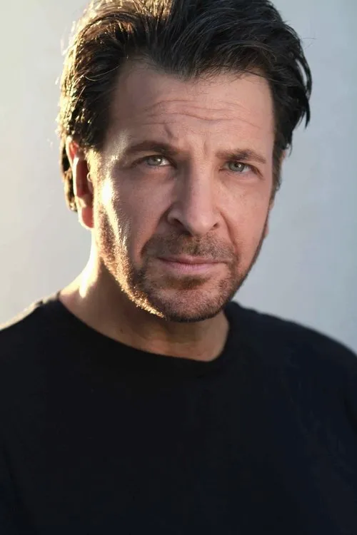 Tony Flores ha trabajado con Taylor Brooks en 1 ocasiones