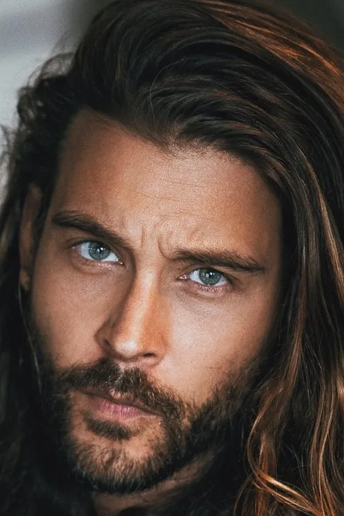 Jimmy Chimarios ha trabajado con Taylor David en 1 ocasiones