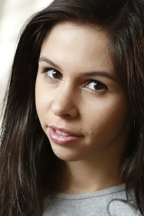 Taylor Reed interpretando a