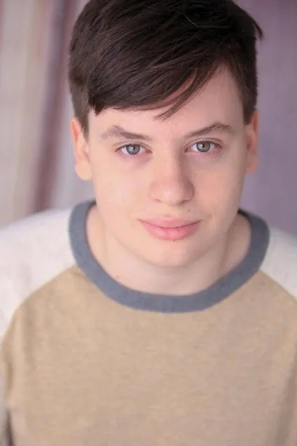 Teague Shaw interpretando a Lunchbox