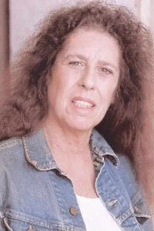 Millicent Crisp ha trabajado con Teda Bracci en 1 ocasiones