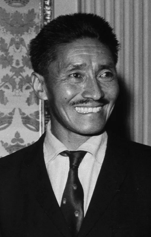Neal Beidleman ha trabajado con Tenzing Norgay en 1 ocasiones