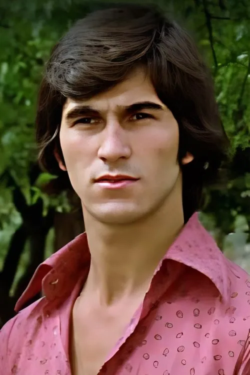 Latif Dogan ha trabajado con Teoman Ayık en 1 ocasiones