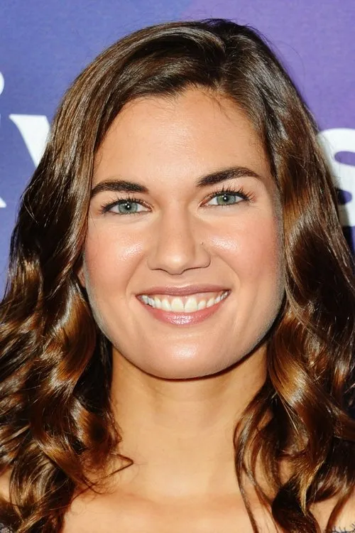 Teri Reeves interpretando a Lucy