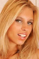 Anabel ha trabajado con Teri en 1 ocasiones