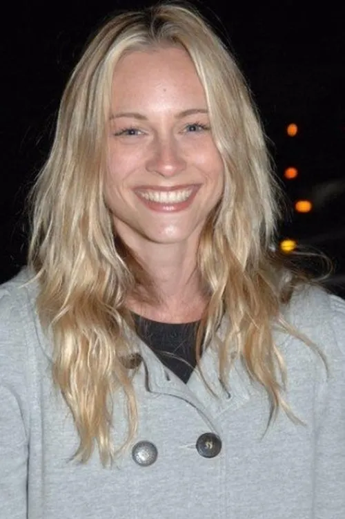 Joanna Lin Black ha trabajado con Tess Hall en 1 ocasiones