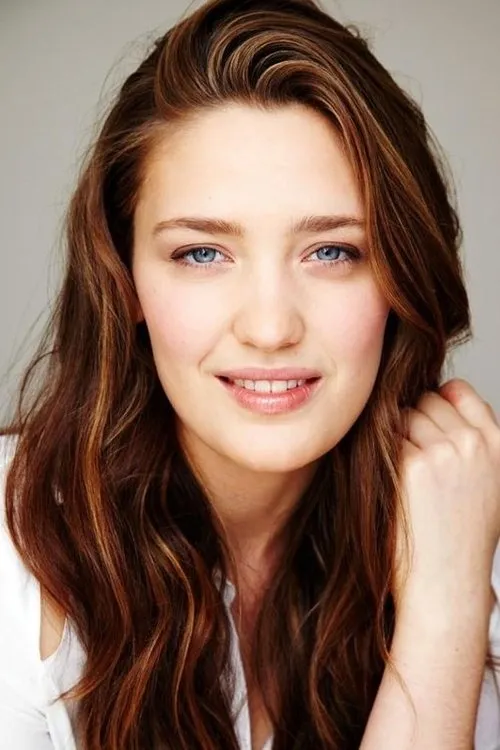 Katherine Waterston ha trabajado con Tess Haubrich en 4 ocasiones