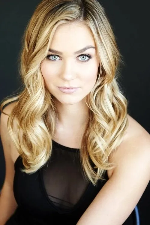 Tessa Mossey interpretando a Fashion Model