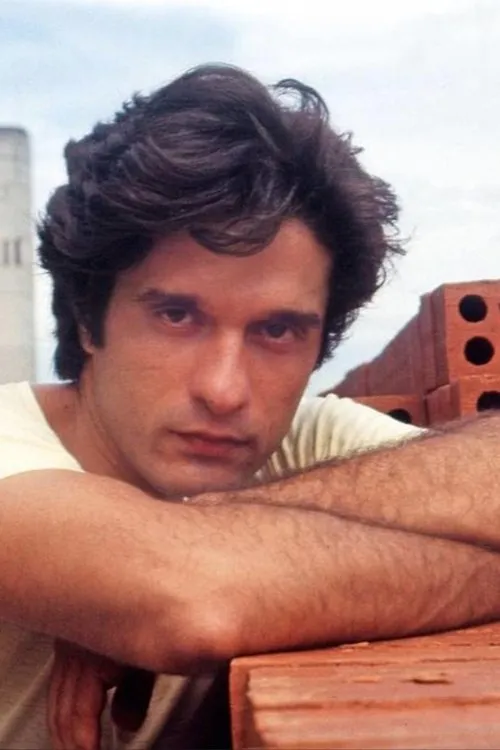 Thales Pan Chacon interpretando a Street Cleaner