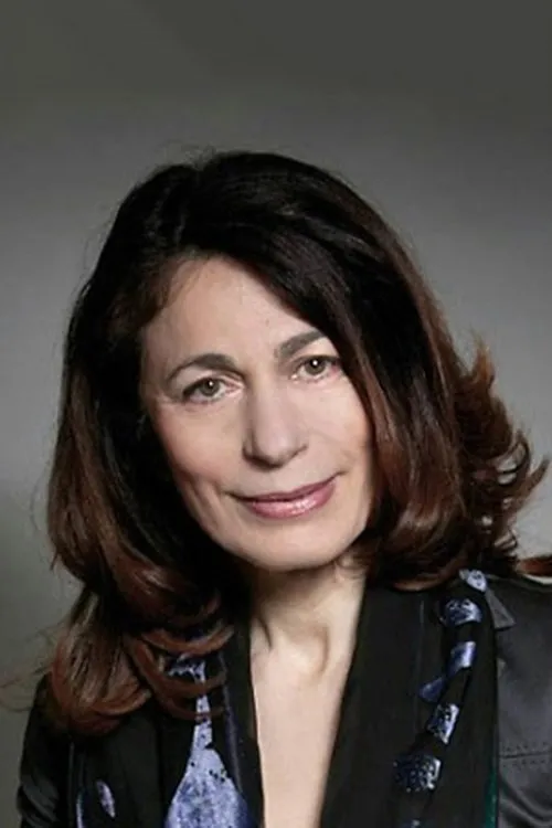 Thalia Argyriou interpretando a Sofia Randou