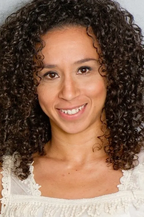 Thalita Carauta interpretando a Janice