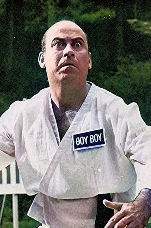 Thanasis Vengos interpretando a Linos