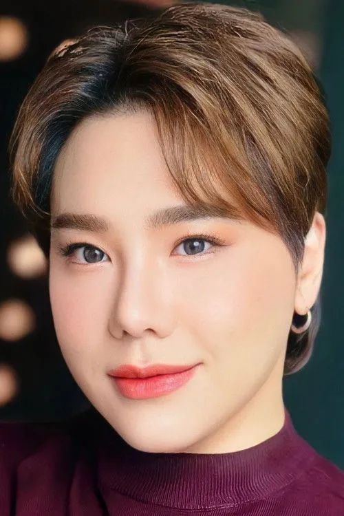 Thanisa Aungsakulrat ha trabajado con Thanatchaphan Buranachiwawilai en 1 ocasiones