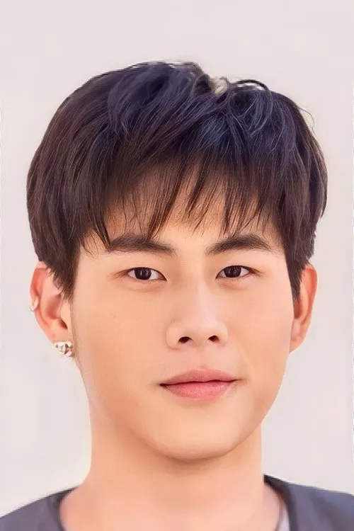 ????????? ??????? ha trabajado con Thanawin Pholcharoenrat en 1 ocasiones