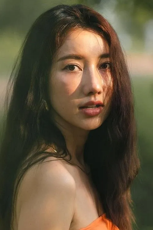 Thanwaporn Nasombat interpretando a Kao Pun