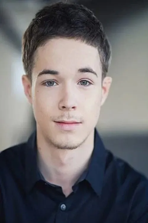 Théo Chazal interpretando a Théophile