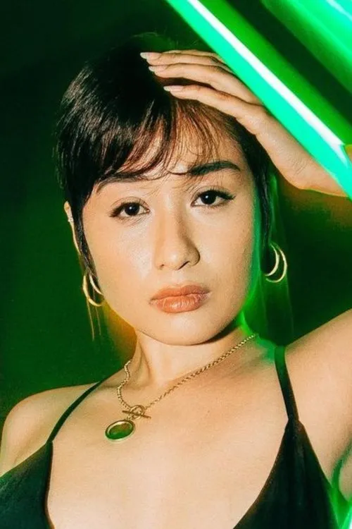 Son De Vera ha trabajado con Therese Laput en 1 ocasiones