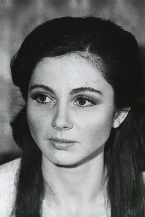 Thérèse Liotard interpretando a Nathalie