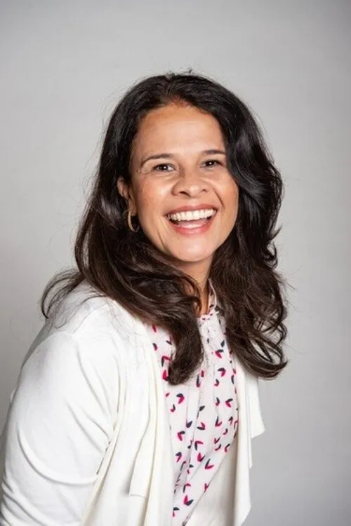 Maggie Schneider ha trabajado con Therla Duarte en 1 ocasiones