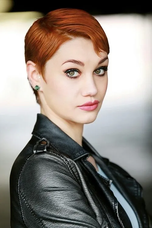 Chuck Lines ha trabajado con Thessa Mloe en 1 ocasiones