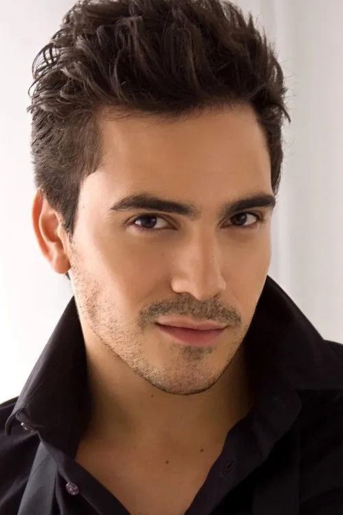 Foto de perfil del actor Thiago Machado en el reparto