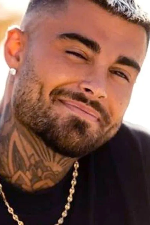 Thibault Kuro Garcia — personaje: Thibault