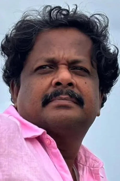 Madhan Kumar Dhakshinamoorthy ha trabajado con Thirunavukkarasu en 3 ocasiones