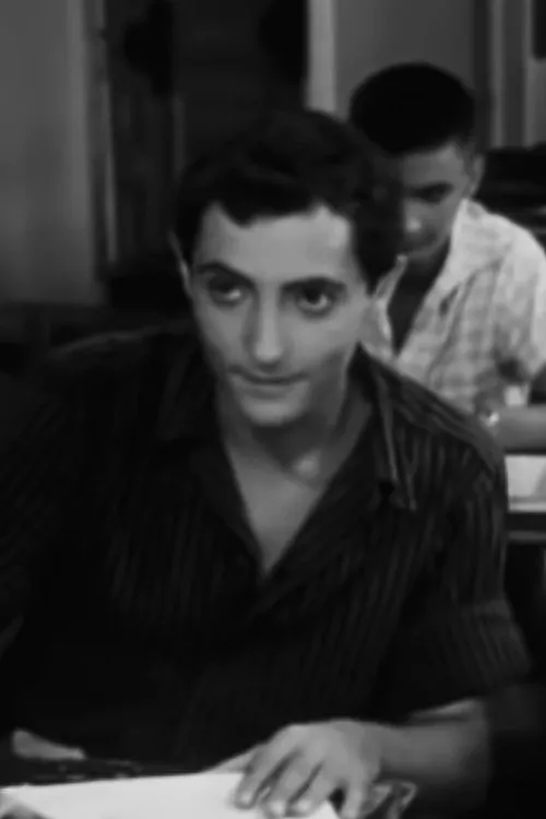 Thodoros Triandafyllidis interpretando a Babis Papadopoulos