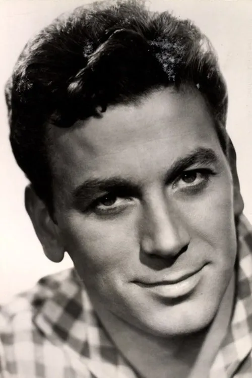 Thomas Alder interpretando a Jack Beardmore