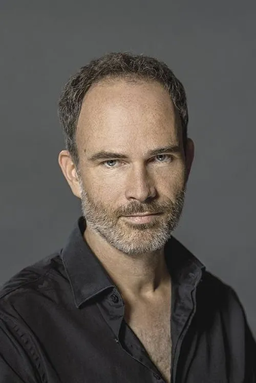 Thomas Borchert interpretando a