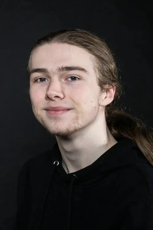 Charlie Vjestica ha trabajado con Thomas Chatterton en 1 ocasiones