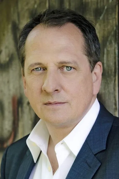 Thomas Kügel interpretando a Ferdinand Porsche