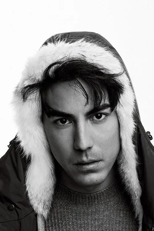 Thomas Price en su biografía y filmografía