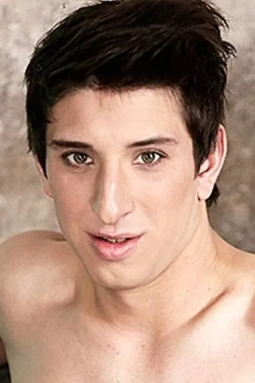 Harry Vakker ha trabajado con Thomas South en 3 ocasiones