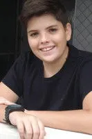 Gilbert Stein ha trabajado con Thomas Veloso en 1 ocasiones