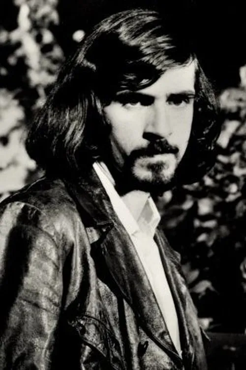 Thomas Wolff interpretando a Papa